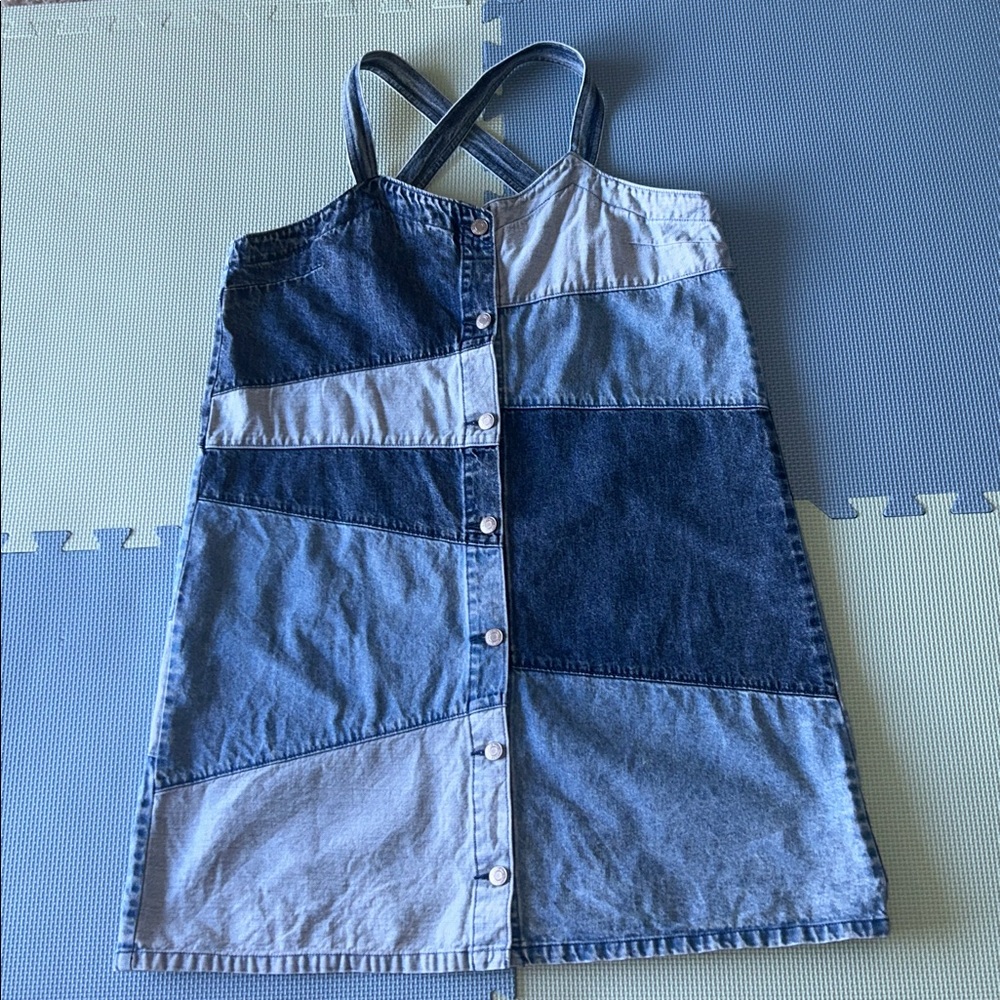 GAP Sleeveless Patchwork Denim Midi Dress in Light and Medium Blue - Picture 2 of 10
